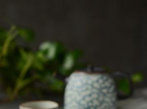 陶瓷茶具图案设计(茶具买紫砂还是陶瓷)