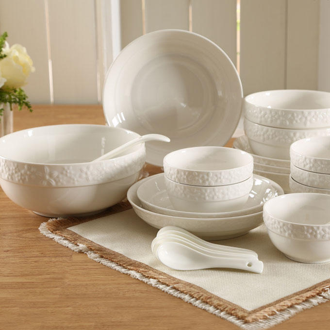 陶瓷餐具怎么选健康(陶瓷碗和不锈钢碗哪个健康)